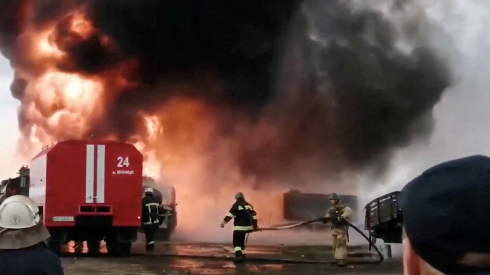 Fire after a missile hit a building at the airport on the outskirts of Vinnytsia on 6 March 2022