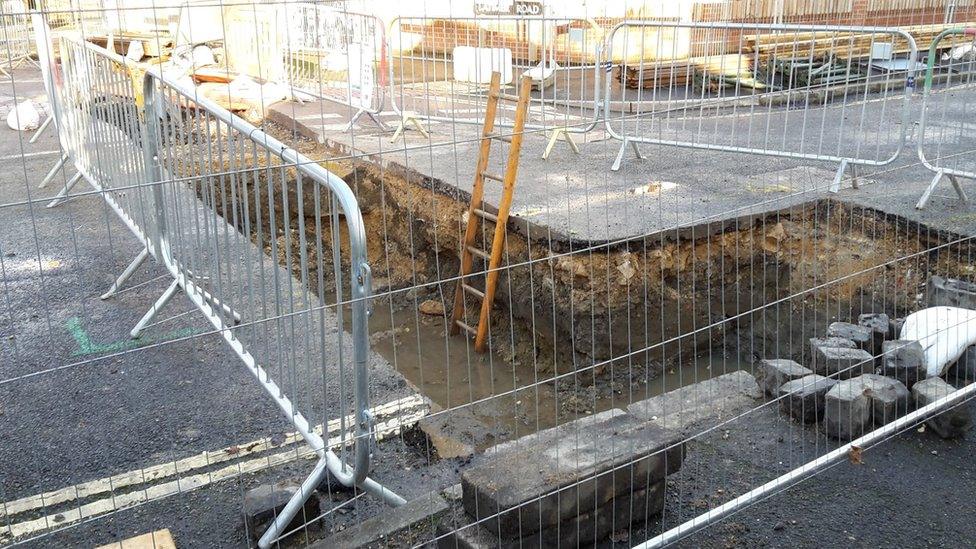 Headington pipeline trench