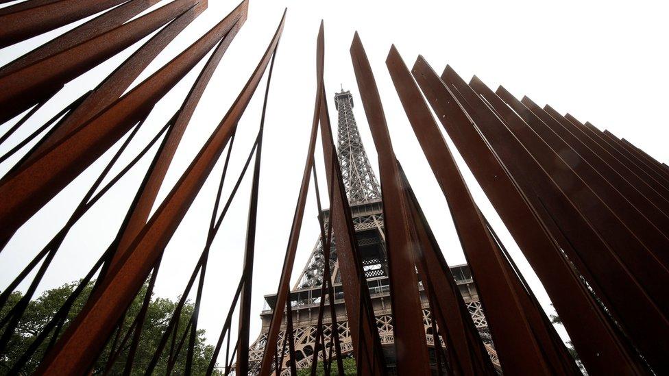 3.24m (10.6ft) high metal barriers around the Eiffel Tower