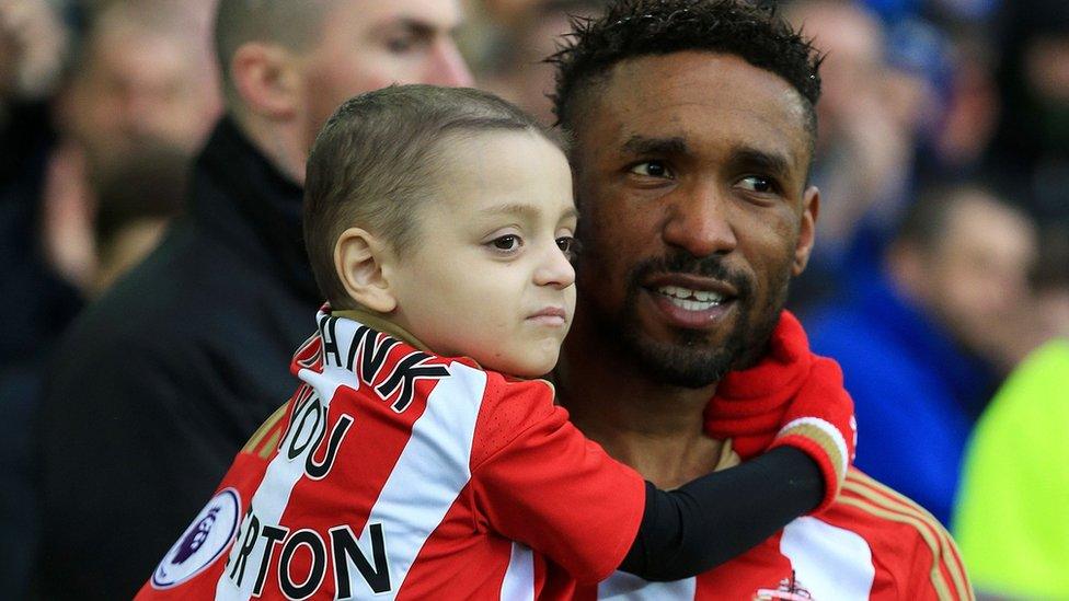 Bradley Lowery with Jermain Defoe