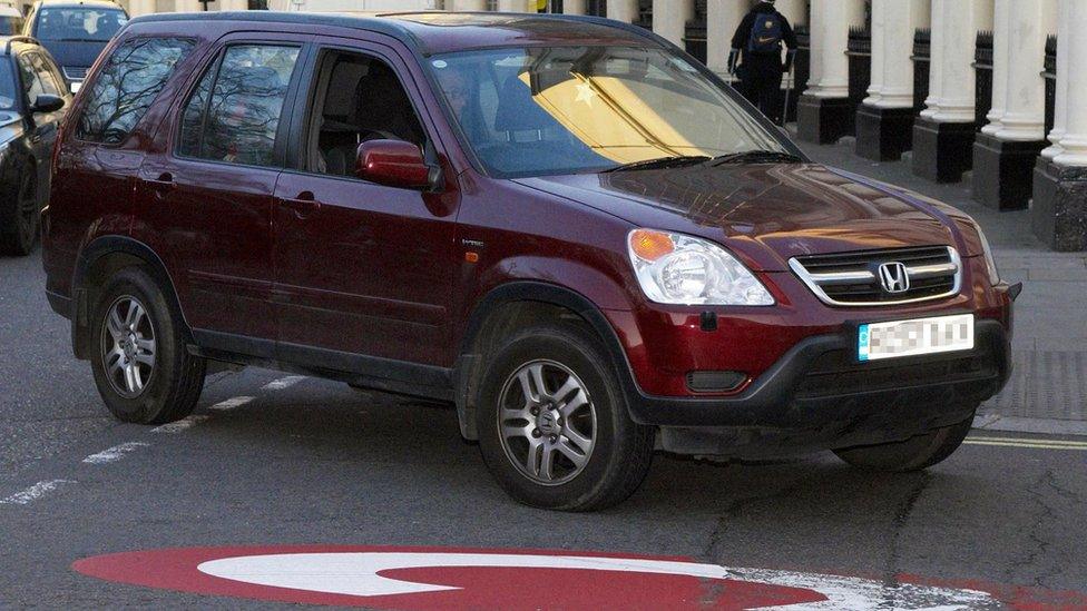 car driven into congestion charge zone