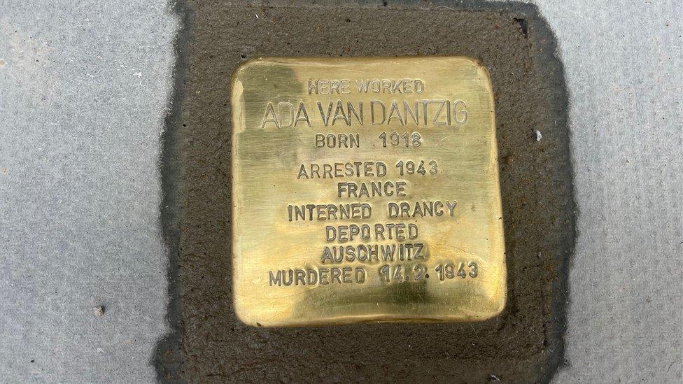 Plaque which reads: Here worked Ada von Dantzig born 1918 arrested 1943 France Interned Drancy Deported Auschwitz Murdered 14.2.43