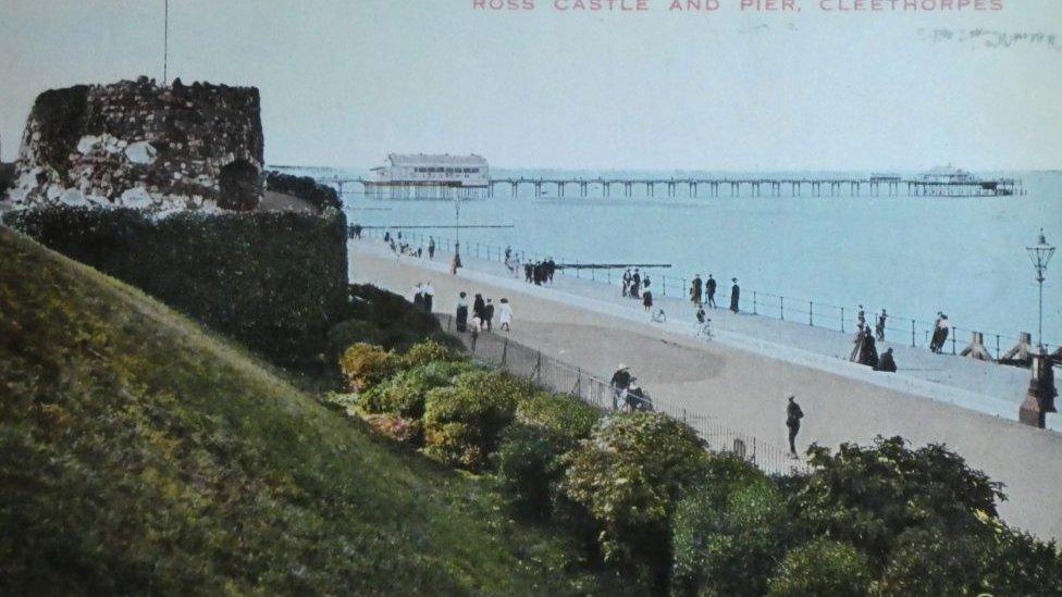 Cleethorpes Pier and Ross Castle in 1926