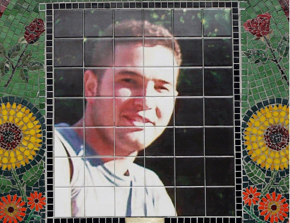 Jean Charles de Menezes memorial mosaic at Stockwell Tube Station