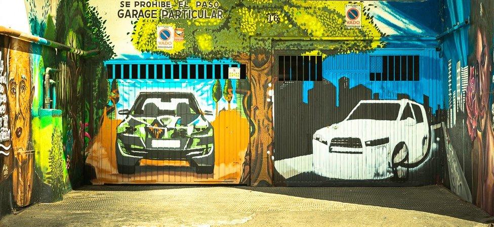 ★ Garage Art Your pictures on the theme of 'garages' - BBC News