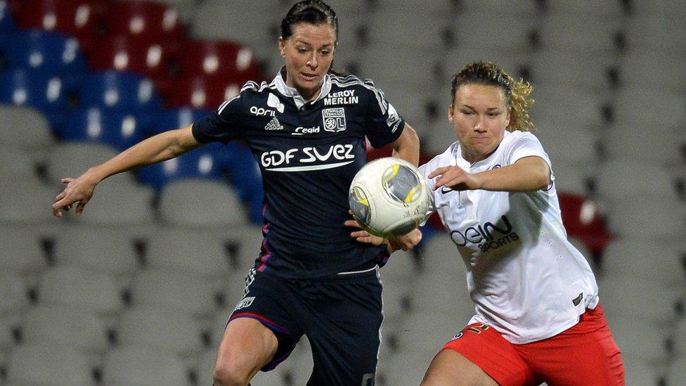 Paris Saint-Germain and Lyon in the women's Champion's League competition in 2014