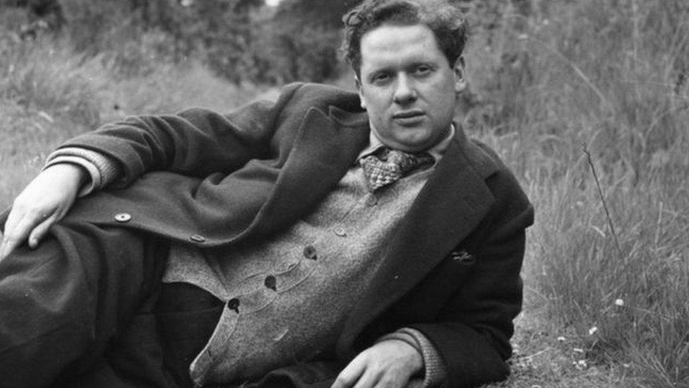 Dylan Thomas in 1946