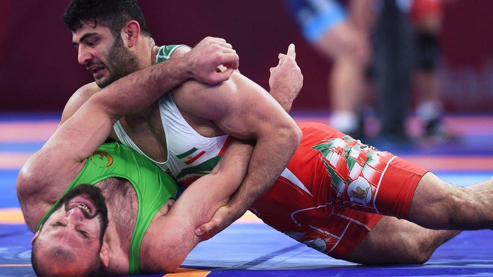 Alireza Karimi-Machiani defeats Uzbekistan's Magomed Ibragimov