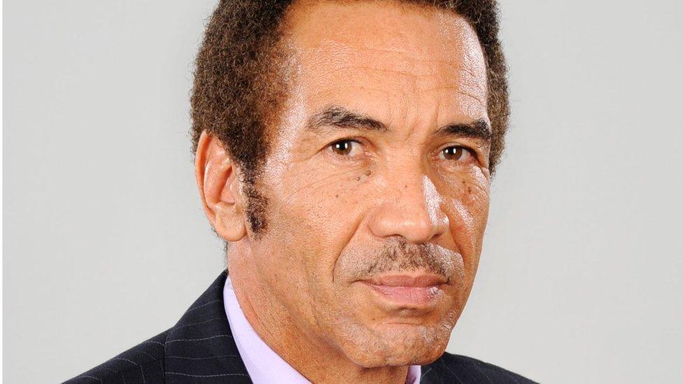 Ian Khama: Botswana issues arrest warrant for former president - BBC News