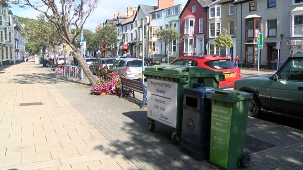 bins Aberystwyth