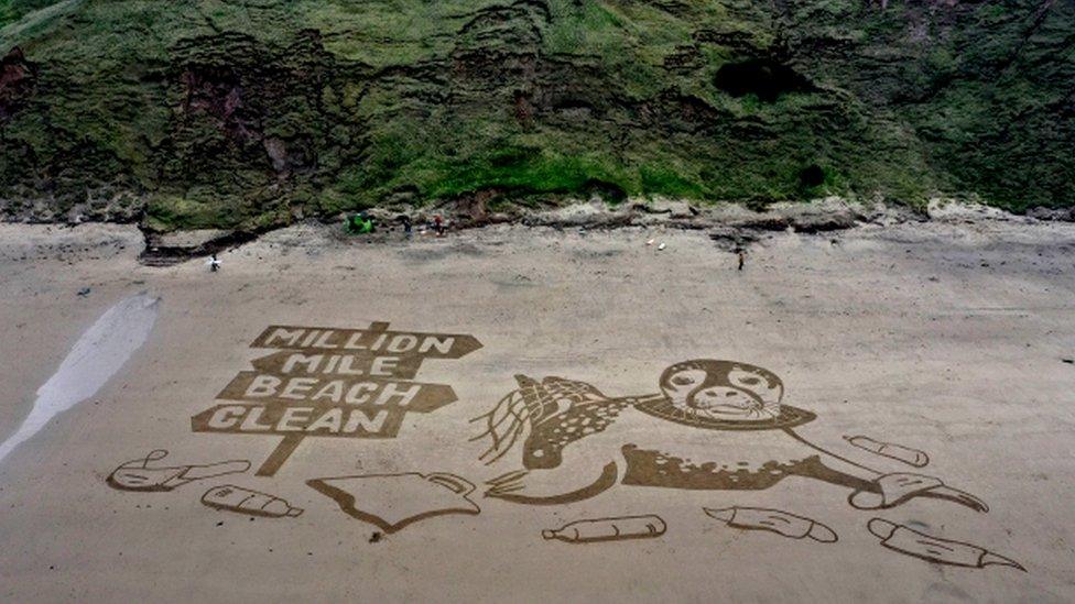 Sand drawing