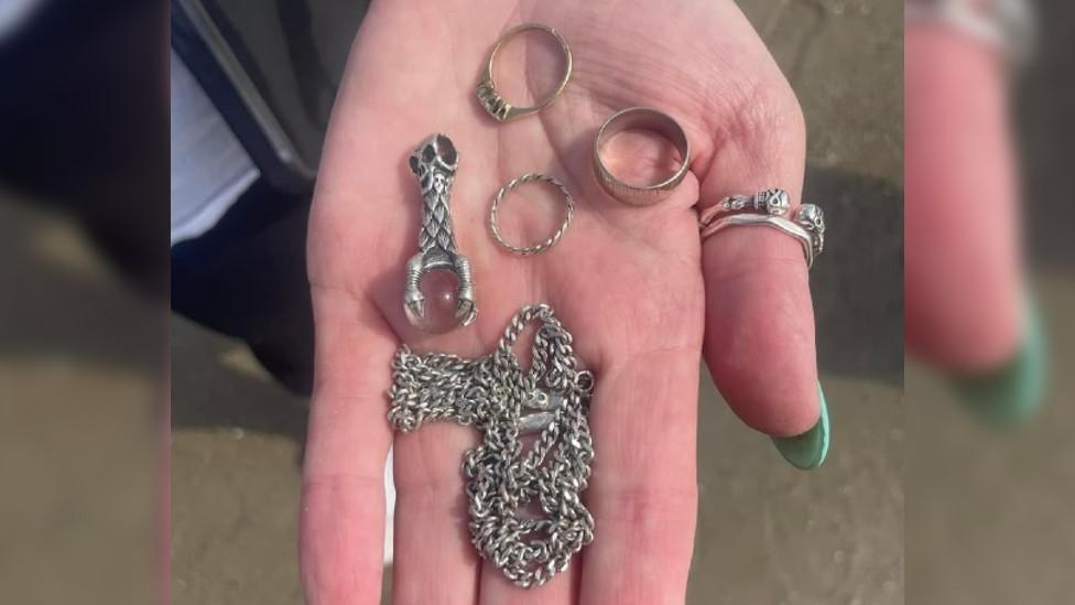 Lost jewellery reunited with owner