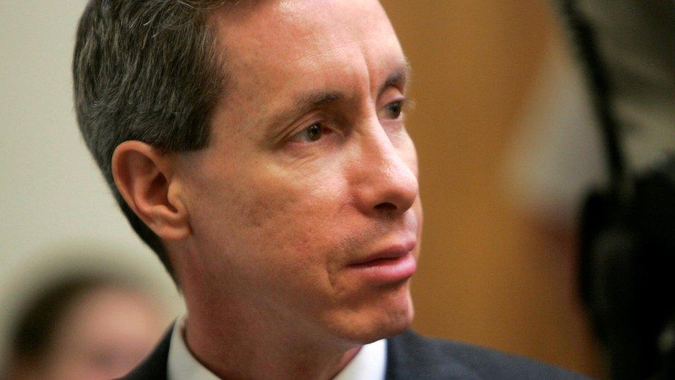 Fundamentalist Church of Jesus Christ of Latter-Day Saints (FLDS Church) polygamist prophet leader Warren Jeffs looks toward the jury in his trial in St. George, Utah, U.S., September 25, 2007