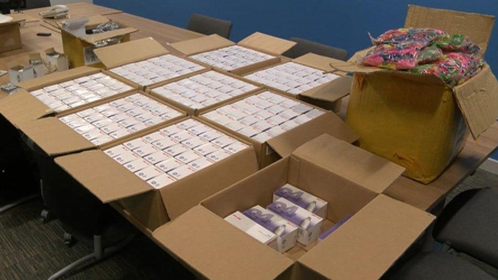 Gas canisters and balloons