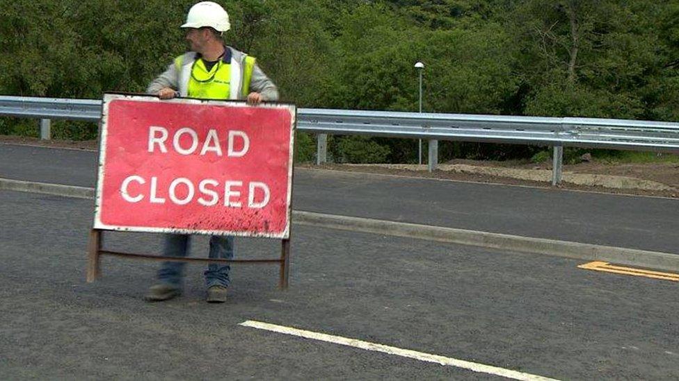 Diamond Bridge opens