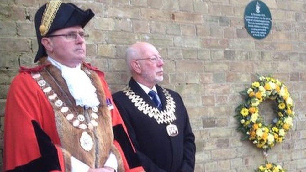 Holocaust Memorial Day service in Lowestoft, 2015