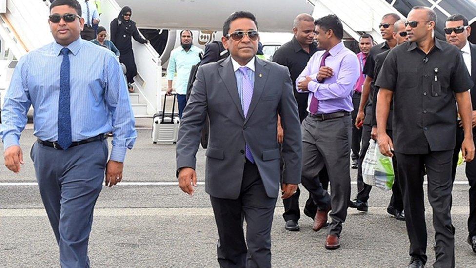 President Abdulla Yameen Abdul Gayoom (C) arriving in Male, Maldives, 28 September 2015 after concluding a private visit to Saudi Arabia