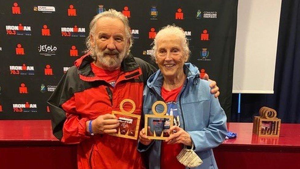 Steve and Daphne Belt holding trophies