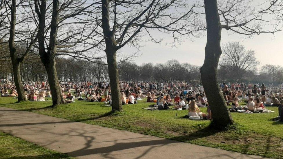 Crowds in Woodhouse Moor