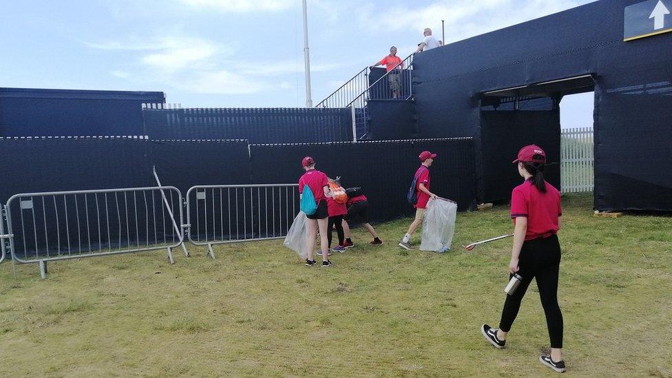 Litter pickers