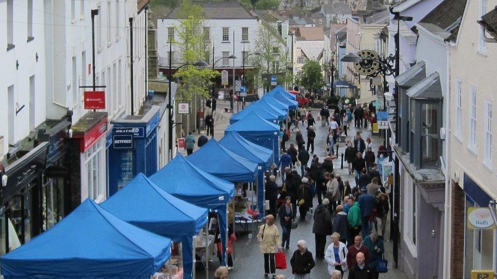 Chepstow High Street and market