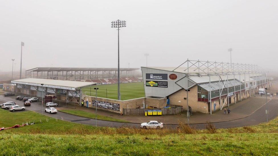 Sixfields