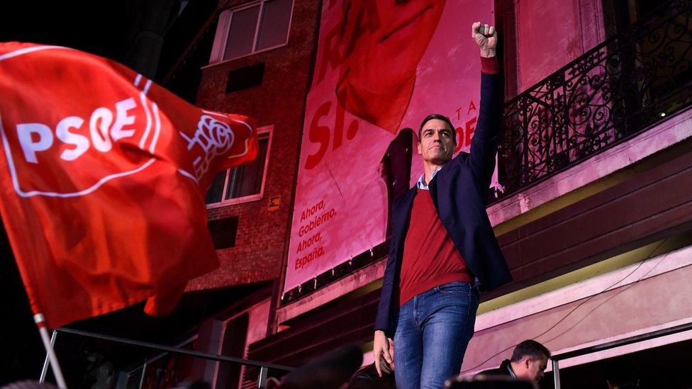 Pedro Sánchez greets supporters