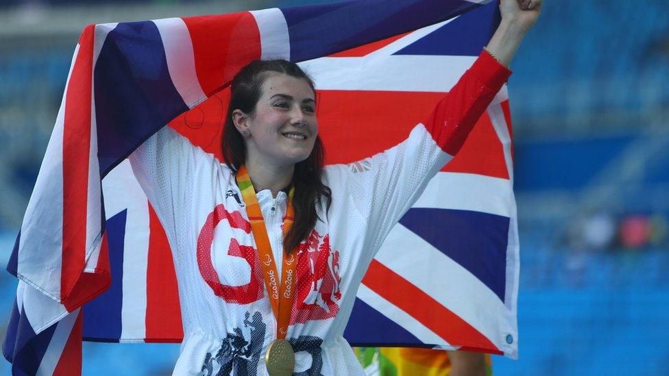 Hollie Arnold threw a world record 43.01m to win Paralympic gold in the F46 javelin final