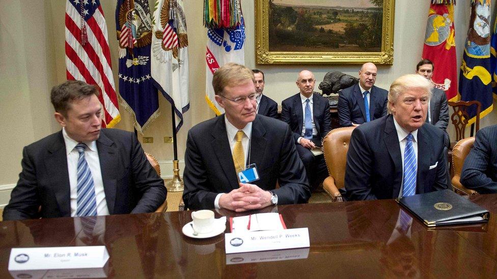 Elon Musk with Corning CEO Wendell Weeks and Us President Donald Trump at the White House