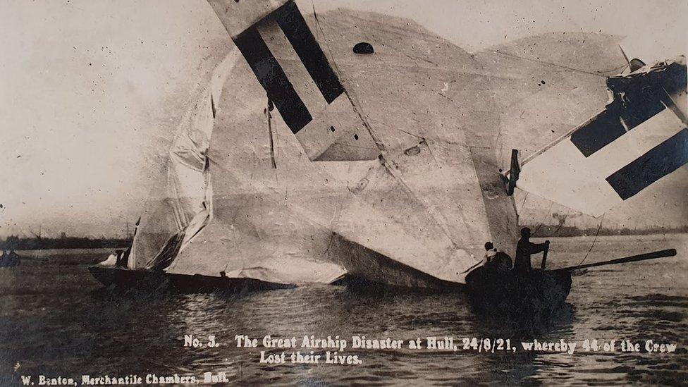 R38 Airship disaster