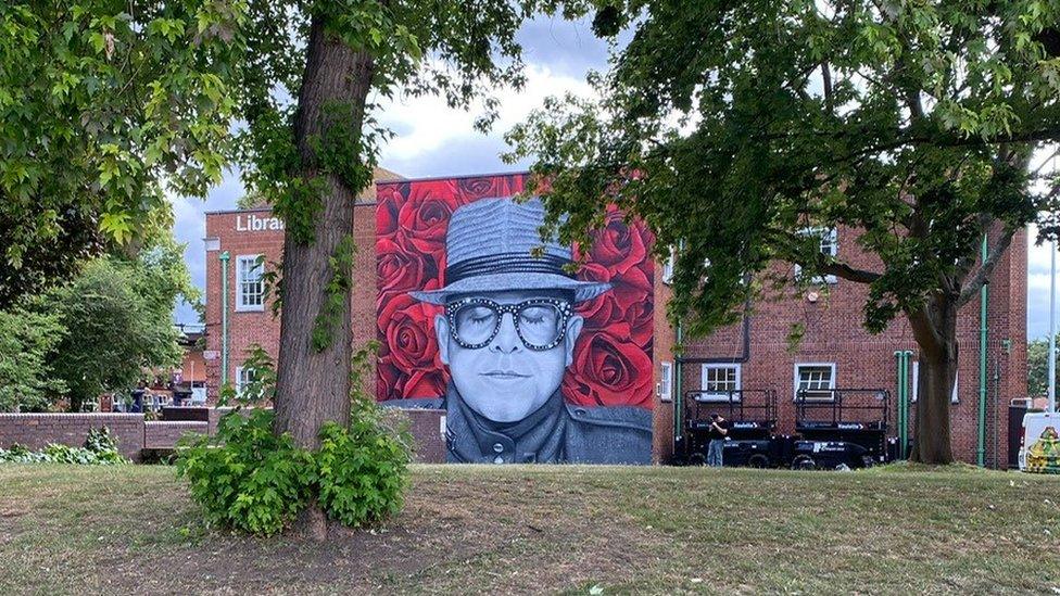 Mural of Sir Elton John on the side of Watford library