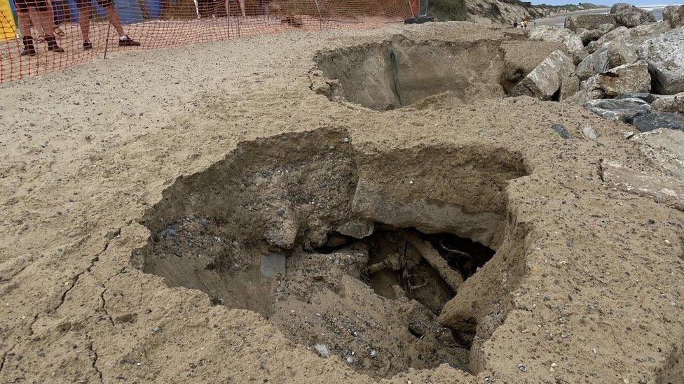 Hemsby beach sinkholes, Aug 2023