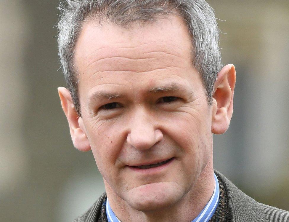 Alexander Armstrong