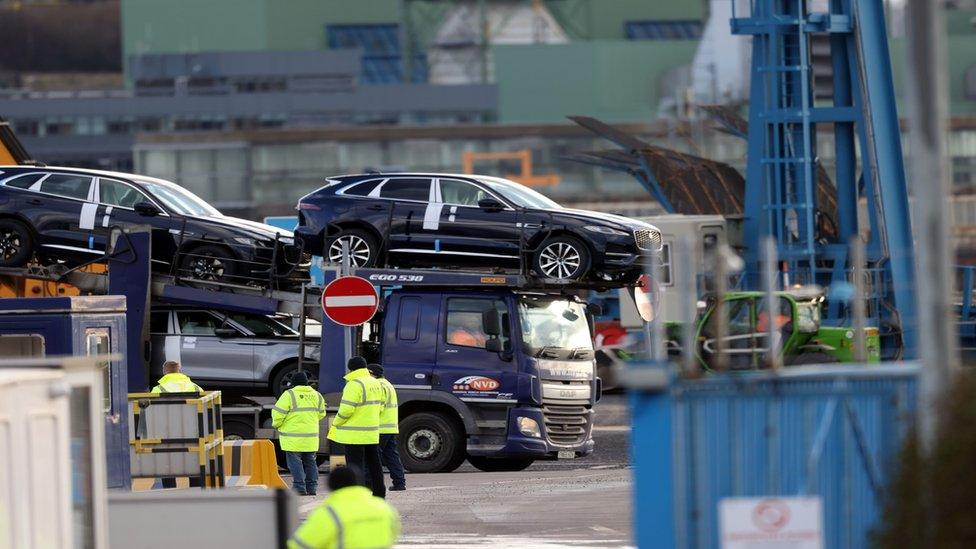 NI port staff return to work