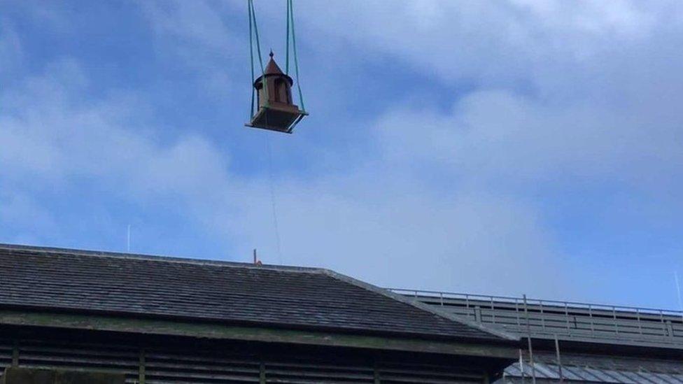 Derby Market Hall roof finial