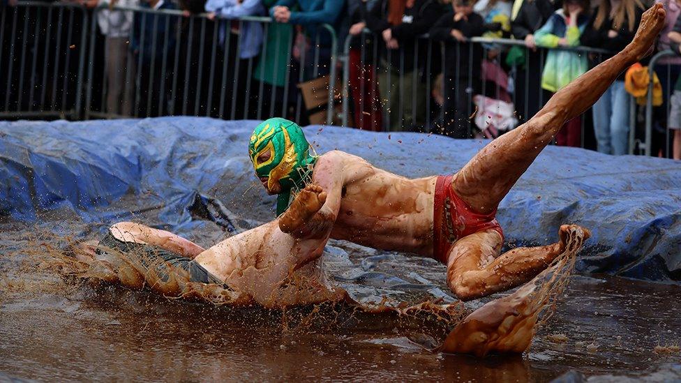 Man in gravy filled pool