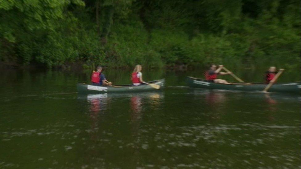 Canoeists