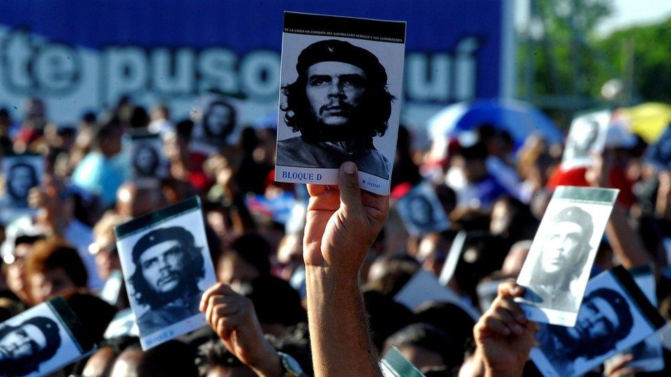 Cubans at the ceremony for Che Guevara in Santa Clara