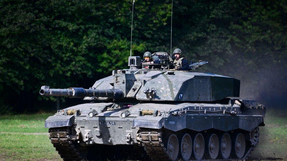 Challenger 2 tank