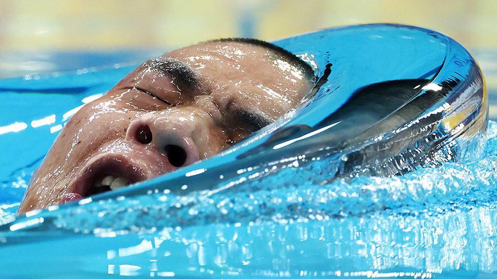 Guo Jincheng of Team China competes in the Men's 200m Individual Medley SM5 Final during day four of the Toyota World Para Swimming Championships in Singapore. Photo by Yong Teck Lim