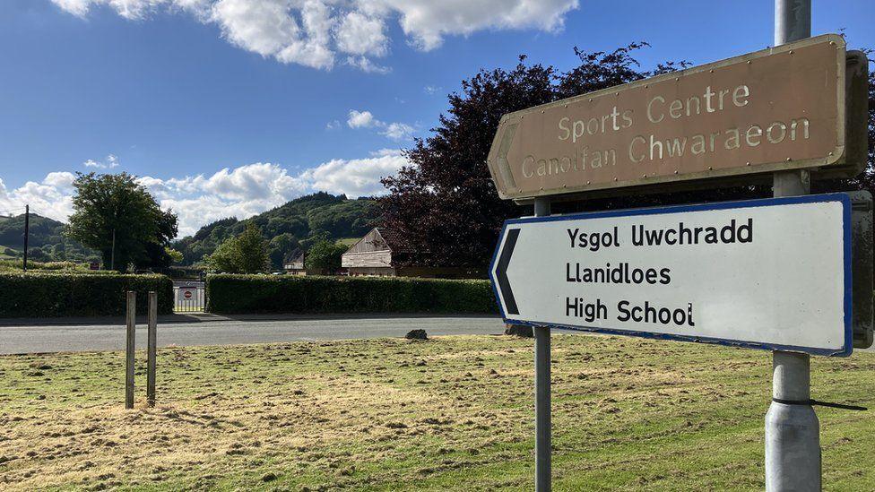 Ysgol Uwchradd Llanidloes