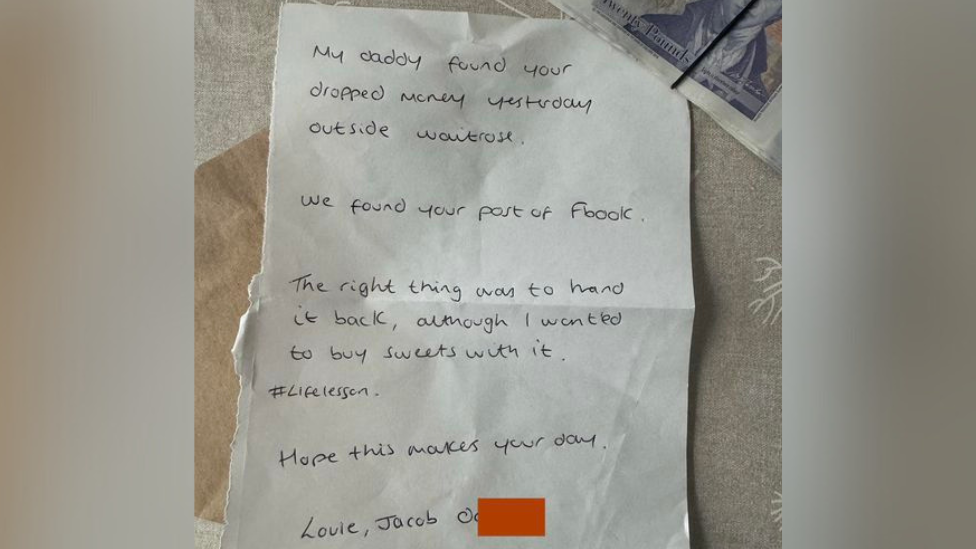 Handwritten note with £20 notes attached to the top right corner