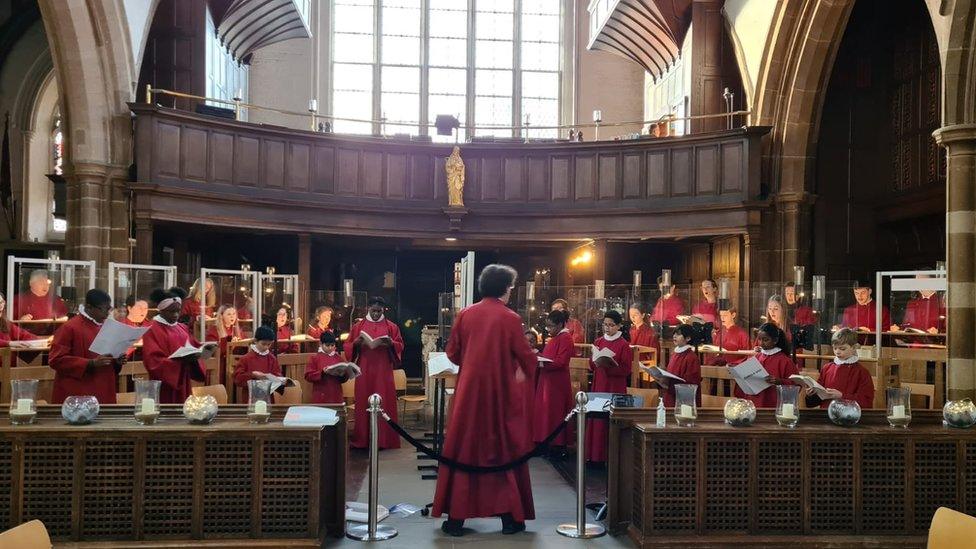 Leicester Cathedral Choir rehearsing