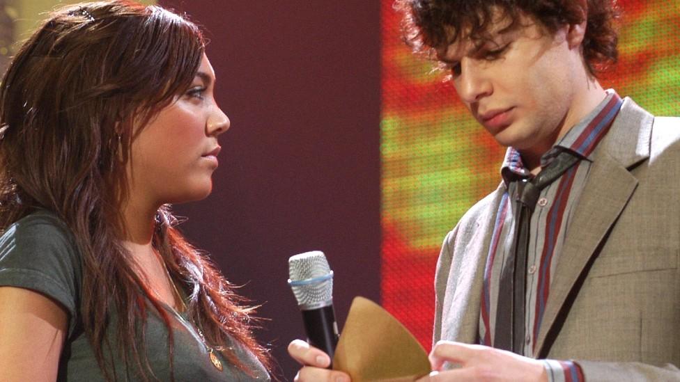 Amstell and his Popworld co-presenter Miquita Oliver at the Smash Hits Poll Winners Party in 2004