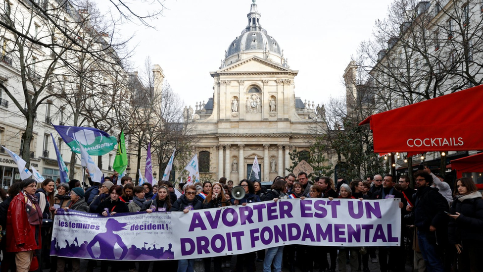 On 28 February, people held a banner which read "Abortion is a fundamental right" during a demonstration organised by the collective "Abortion Europe, women decide"