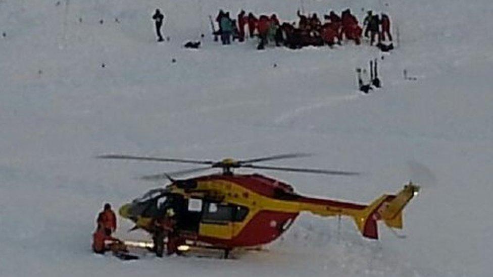 Alps avalanche hits French school ski party from Lyon