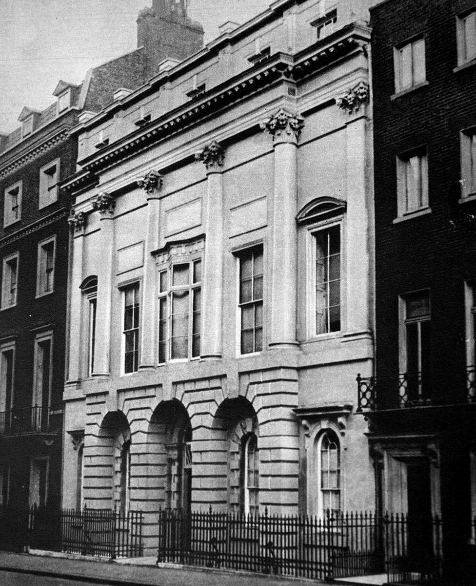 Home of Earl and Countess of Strathmore. at 17 Bruton Street. where Princess Elizabeth (later Queen Elizabeth II) was born