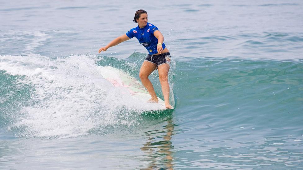 Bianca Valenti competes in Biarritz, France, in 2006