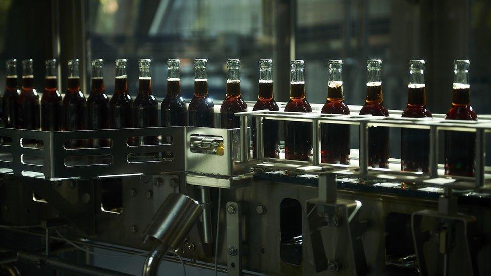 Fritz-Kola being produced