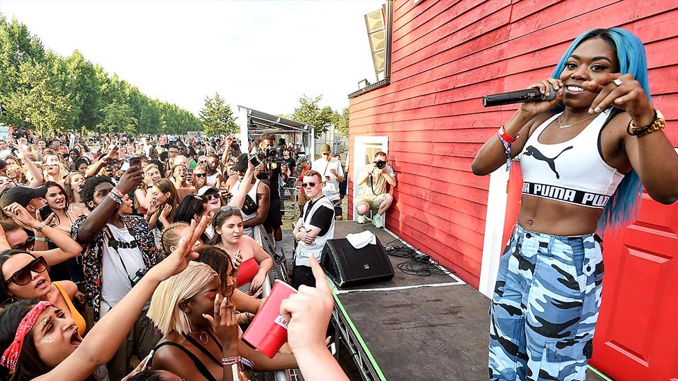 Lady Leshurr performing